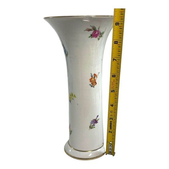 Antique Meissen Vase Strewn Flower Floral Gold Trim Trumpet Vase 9.25” READ - Picture 8 of 10